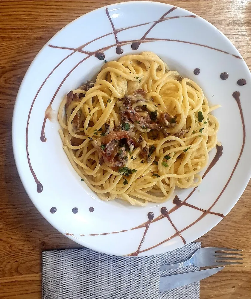 Pates Carbonara